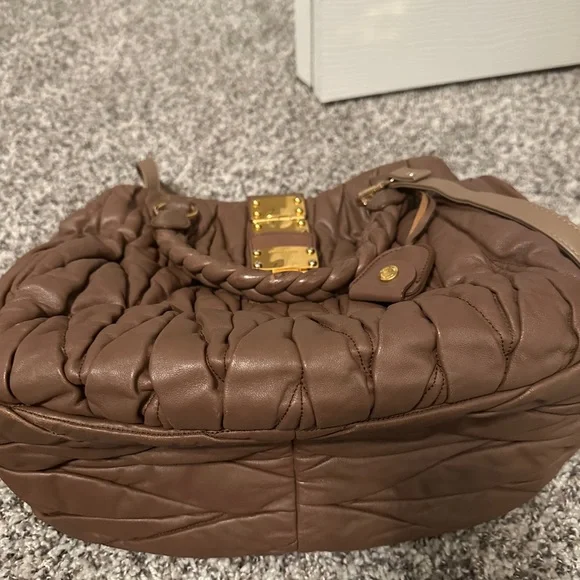 Miu Miu Brown/Mauve Quilted Leather Bag - Picture 3 of 14